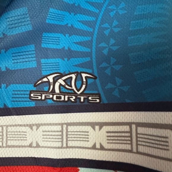 Tau Sports Mens Polo Fiji size small - Picture 2 of 6